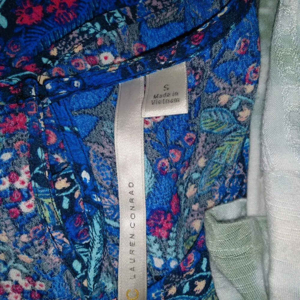 Bundle of 4 blouse's - Picture 11 of 12